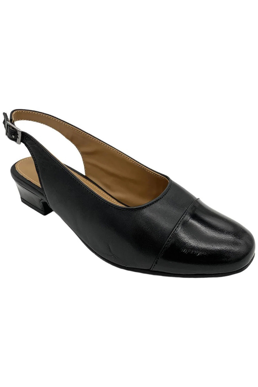 ARRAY Women's Addison Heels Black Patent - Wide